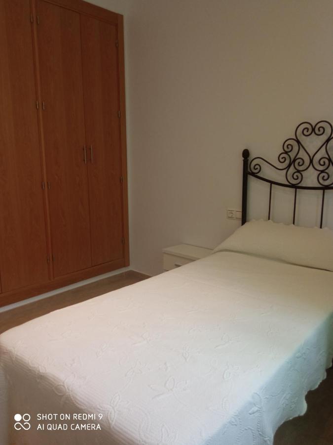Comodo Adosado En San Bartolome Сан-Бартоломе-де-ла-Торре Экстерьер фото