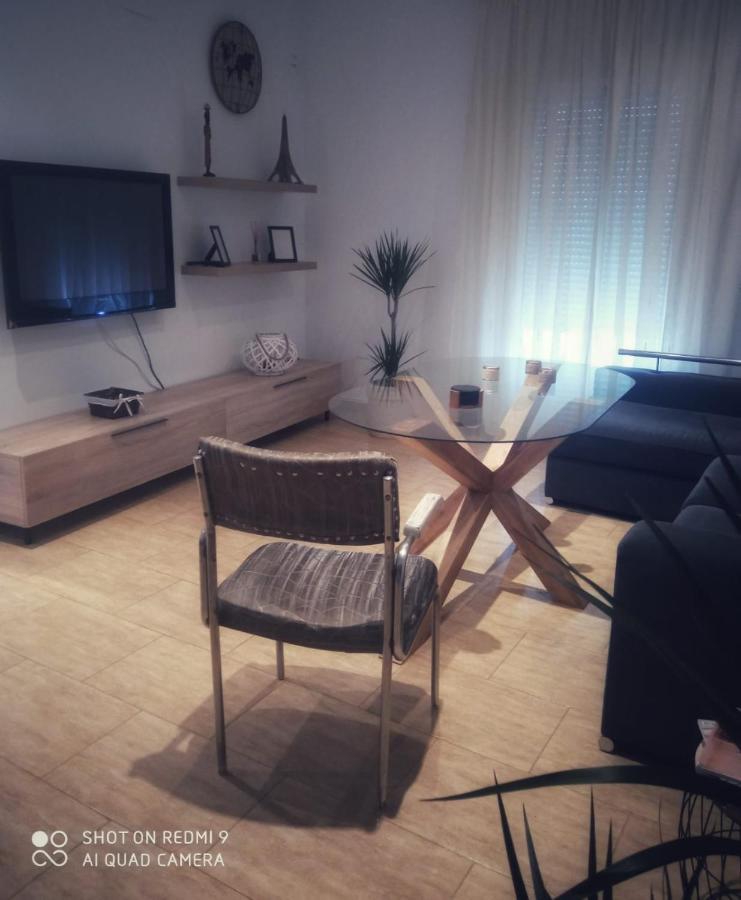 Comodo Adosado En San Bartolome Сан-Бартоломе-де-ла-Торре Экстерьер фото